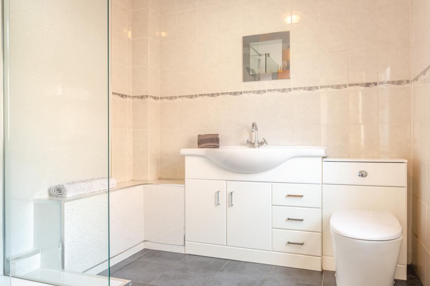 Property image 16 for HC295434