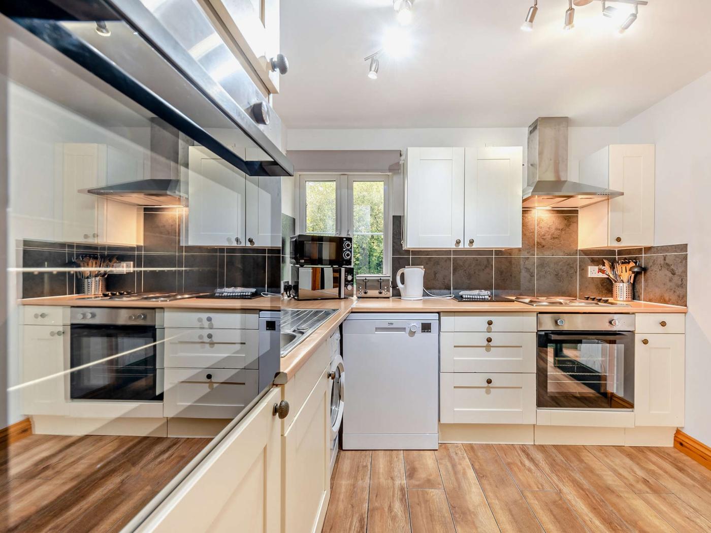 Property image 3 for HC57408