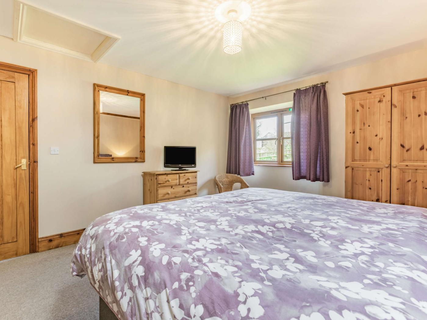 Property image 11 for HC1128