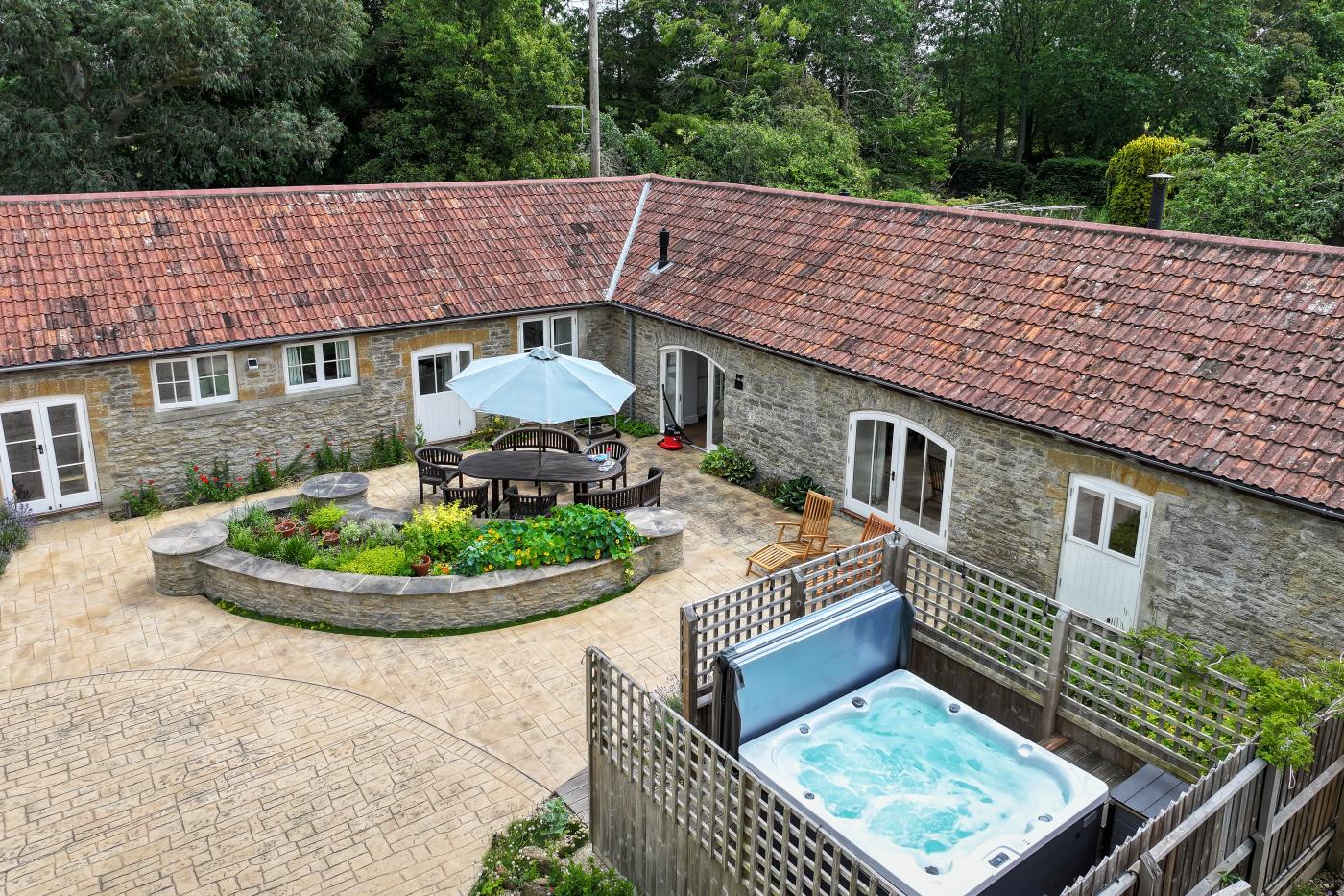 4 Bedroom Cottage in Sherborne