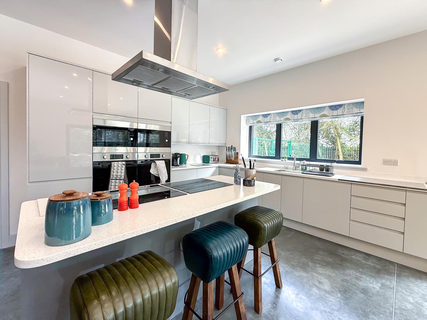 4 Bedroom House in Acton