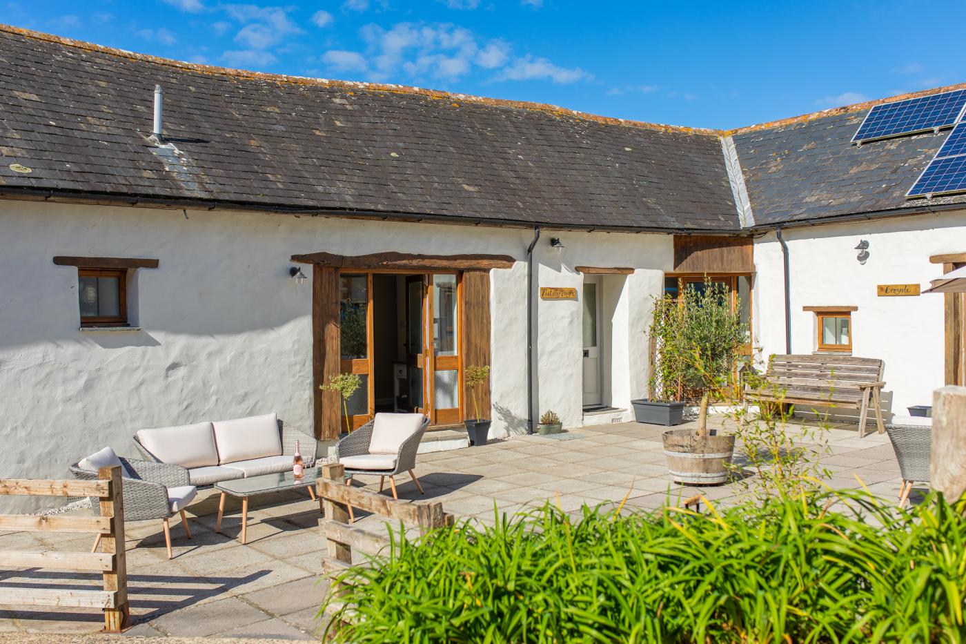 4 Bedroom Cottage in Lobb