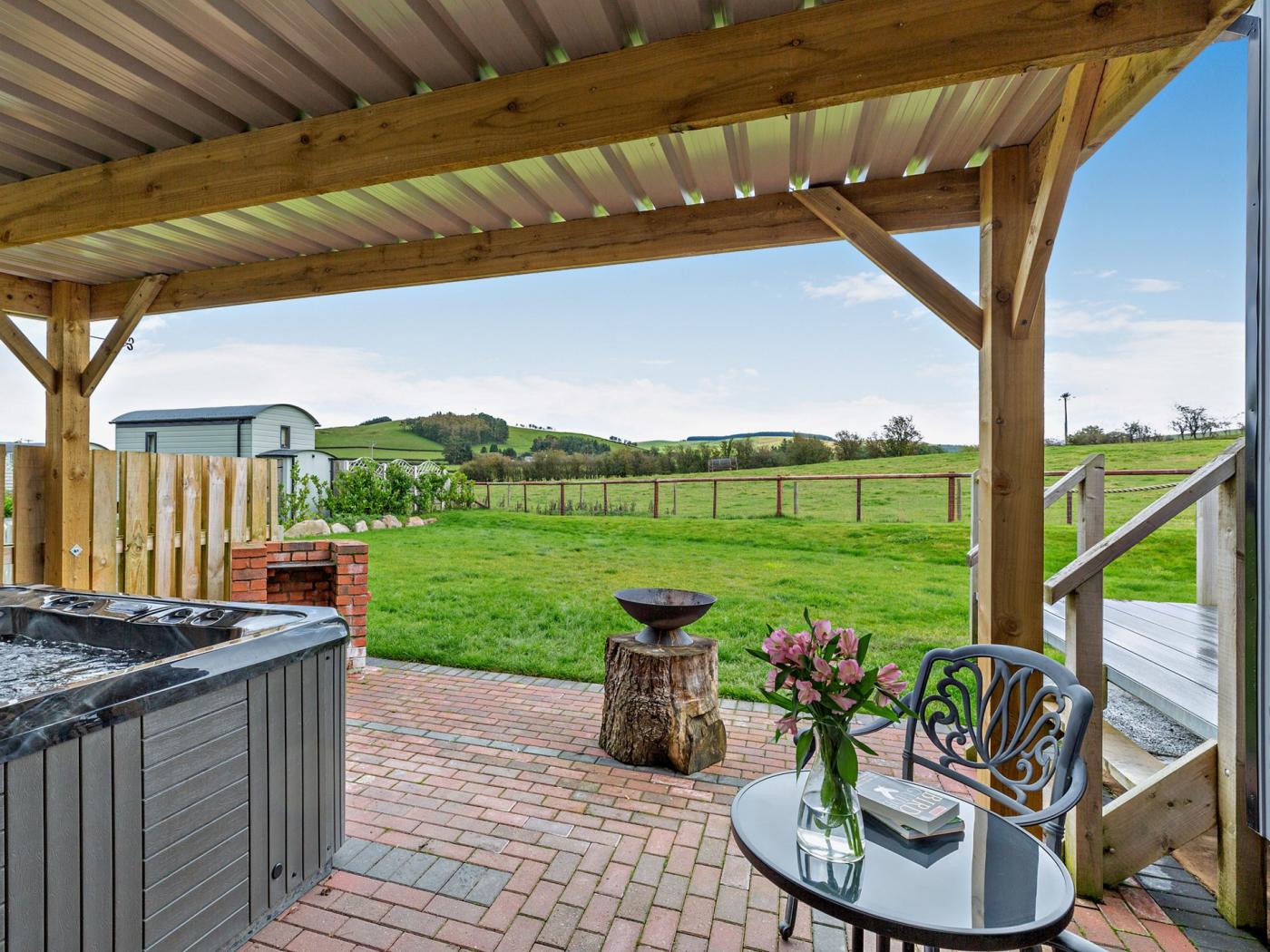 Property image 3 for HC90285