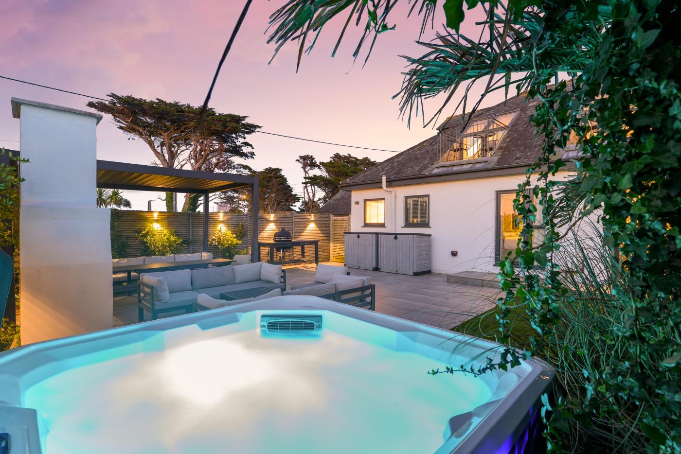 5 Bedroom Cottage in Windmill