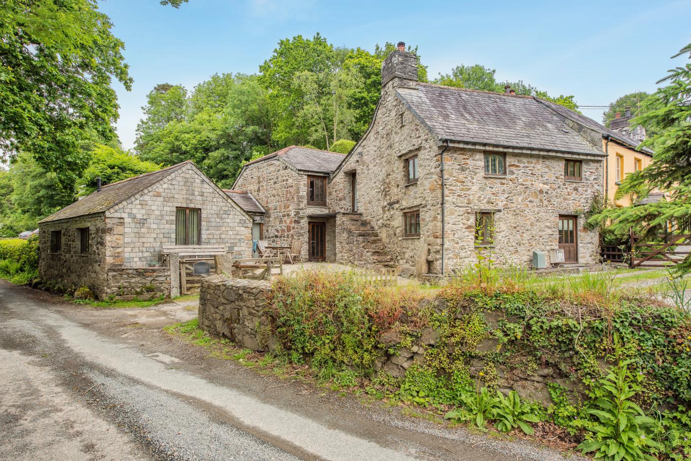 4 Bedroom Cottage in Callington
