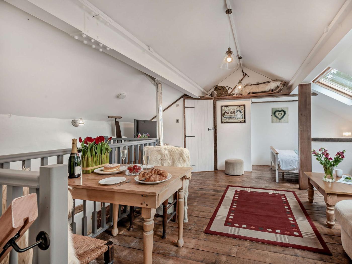 Property image 3 for HC95105
