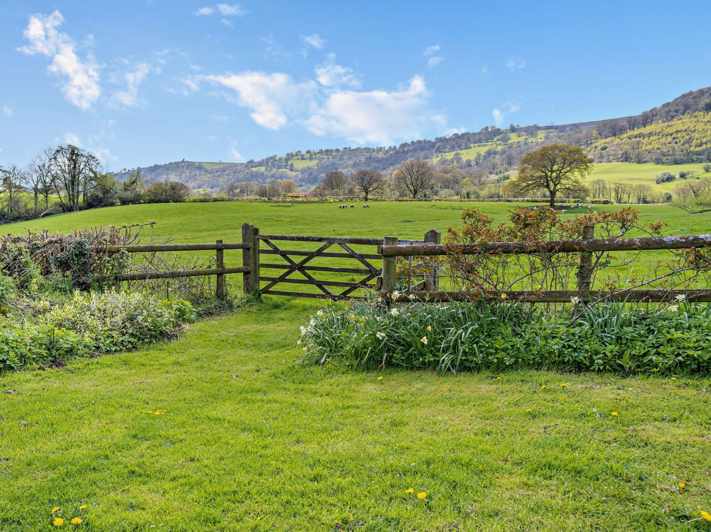 Property image 17 for HC73156