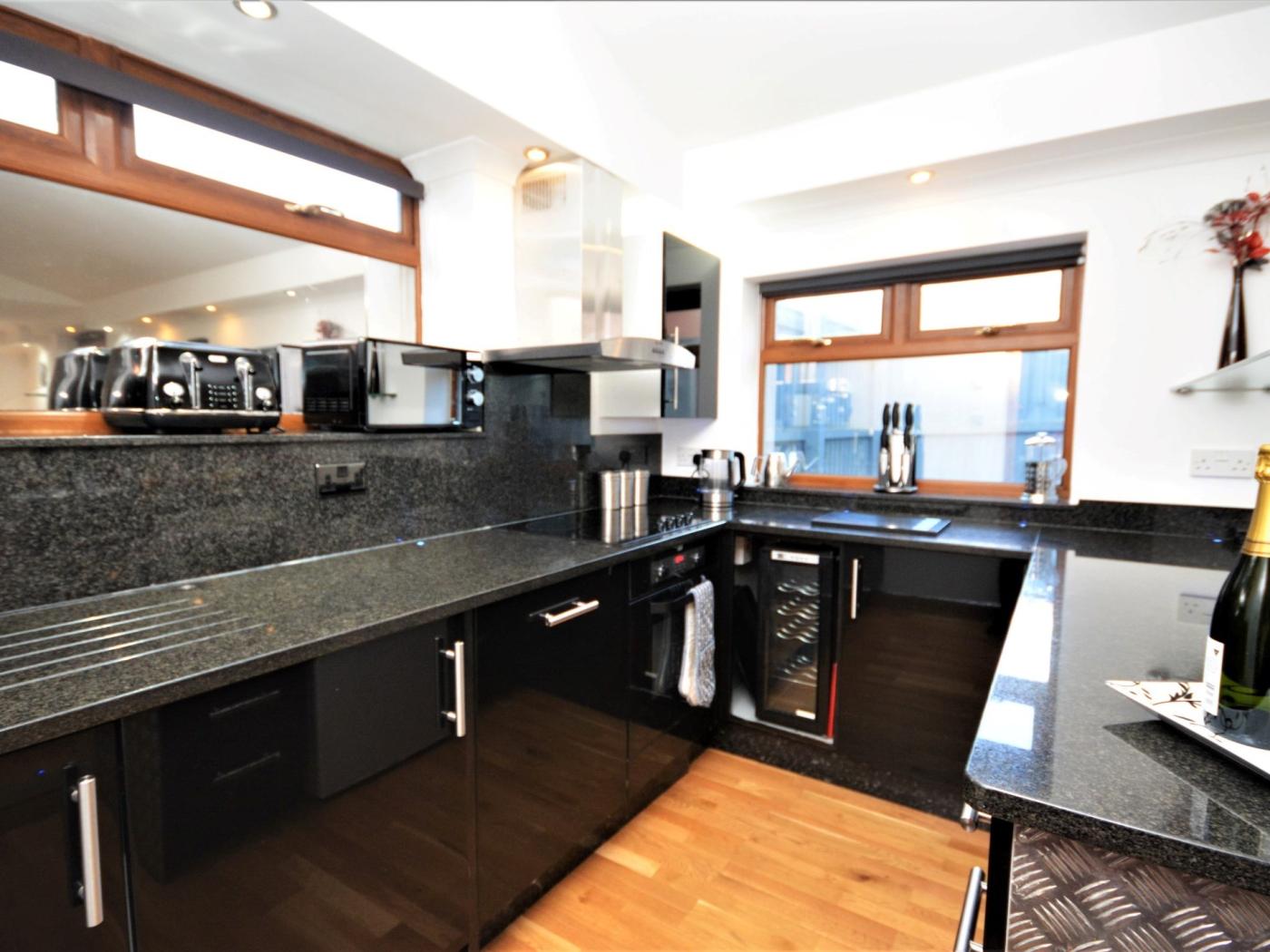 Property image 5 for HC1804