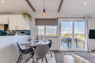 Braeburn Lodge (OC-B30186)