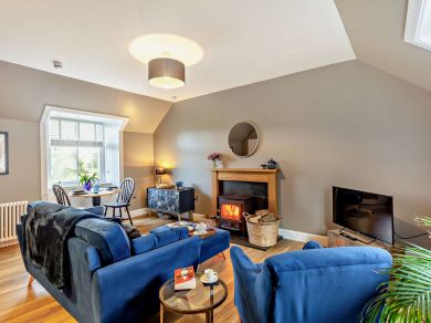 Coach House West - Drummond Castle (OC-90803)