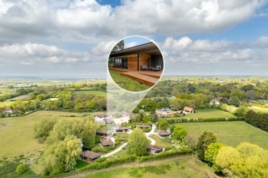 Deben Lodge (OC-82398)