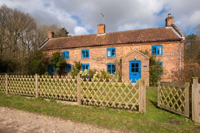 Dyes Cottage (OC-D29357)