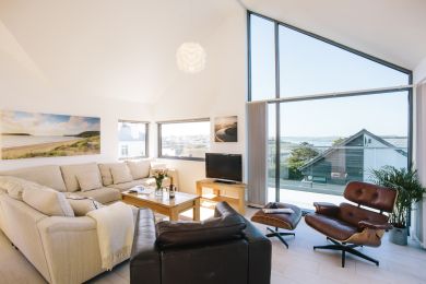 The Penthouse (OC-L50146)