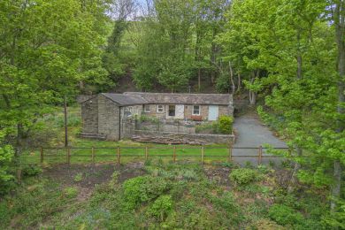The Kennels (OC-K42078)