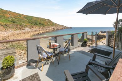 The Lookout - Lamorna Cove (OC-T27757) The Lookout - Lamorna Cove (OC-T27757)