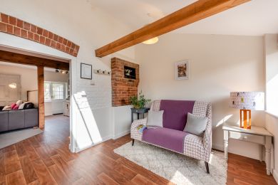 Middle Cottage - Chiddingly (OC-M31784)