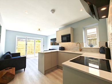 Carlyon Bay Lodge (OC-C32050)