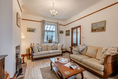 7 Lighthouse Close (OC-1067)