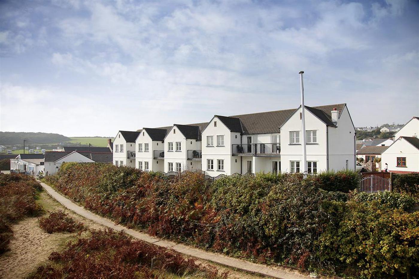 4 Bedroom Cottage In Port Eynon Dog Friendly Holiday Cottage In Port 4-bedroom-cottage-in-port-eynon-dog-friendly-holiday-cottage-in-port