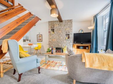 Kirkgate Cottage (OC-SZ294)