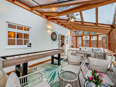 Willow Tree House (OC-93953) Willow Tree House (OC-93953)