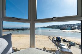 Quayside Apartment, The Wharf
