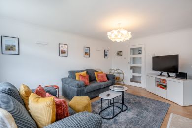 Moorside Bungalow (OC-M32447)