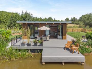 Kingfisher Lodge (OC-K45409)