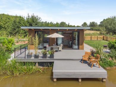 Kingfisher Lodge (OC-K45409) Kingfisher Lodge (OC-K45409)