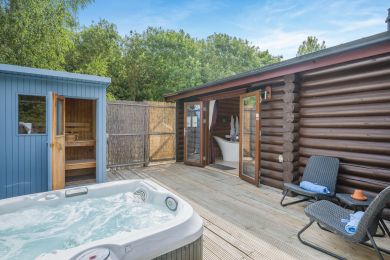 Maple Lodge (OC-M39028) Maple Lodge (OC-M39028)