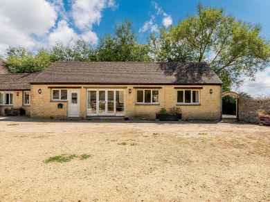 Orchard Barn & Thames View (OC-CC060) Orchard Barn & Thames View (OC-CC060)