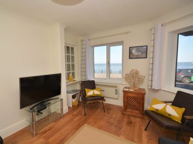 The Flat By The Sea! (OC-75338) The Flat By The Sea! (OC-75338)