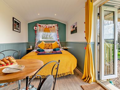 Oakford Shepherds Hut (OC-93963) Oakford Shepherds Hut (OC-93963)