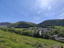 Pen Y Garreg Y Cwt