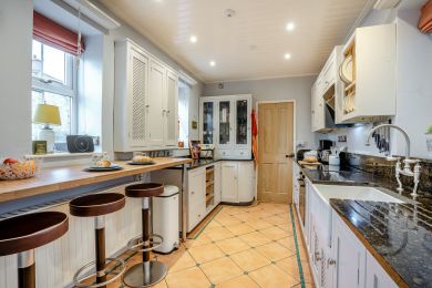 Sunnybank Thatch (OC-WA305) Sunnybank Thatch (OC-WA305)