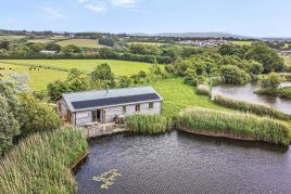 Lakeside Lodge 2