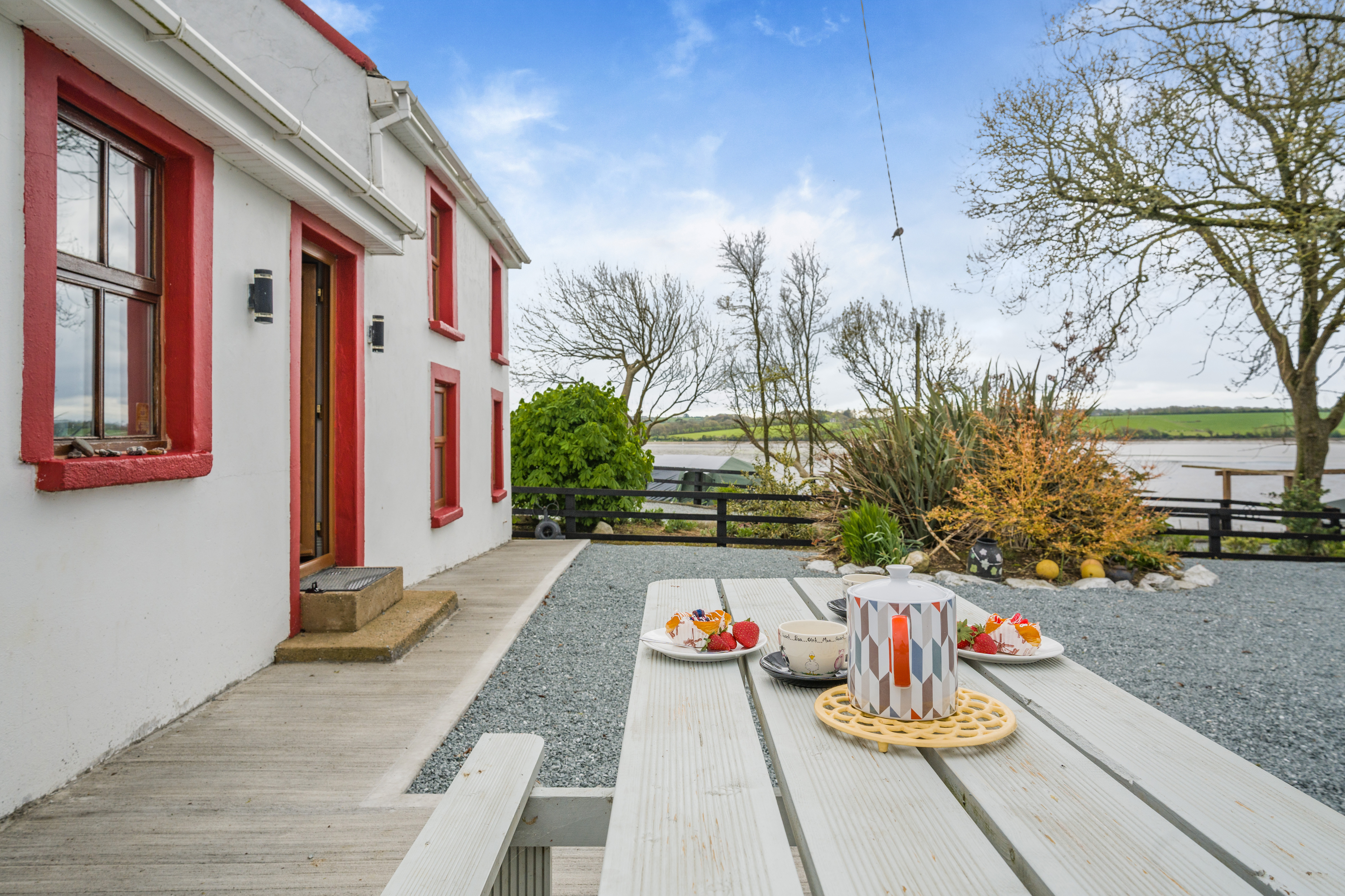 Andgin An Tigin | An Tigin in Wellingtonbridge, County Wexford