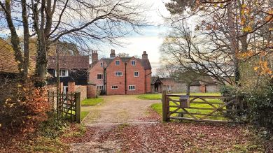 Coombe End Farm House (OC-C30498)