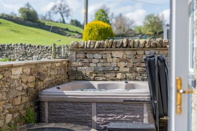 Well Cottage - West Burton (OC-W30775)