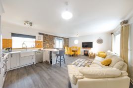 The Granary - St Florence
