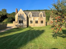 The Old School House Powerstock