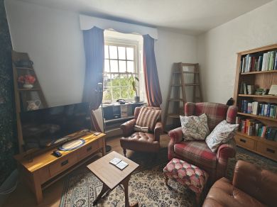 Row Farm Cottage (OC-R46568) Row Farm Cottage (OC-R46568)