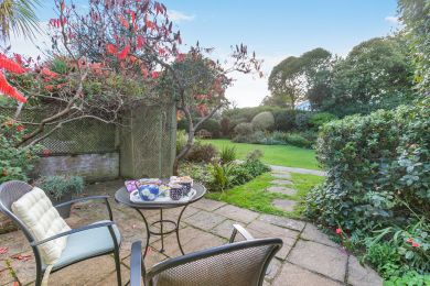 Poolside - Fowey (OC-P33360) Poolside - Fowey (OC-P33360)