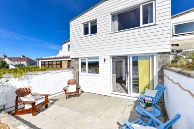 7 Marina Cottages (OC-7MARIN) 7 Marina Cottages (OC-7MARIN)