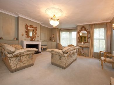 Royal Hall Apartment (OC-HH073)