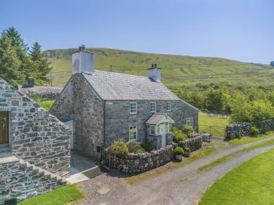 Cosy Mountain Farmhouse (OC-B31966) Cosy Mountain Farmhouse (OC-B31966)