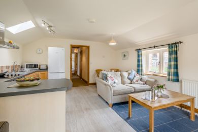 Bluebell Cottage (OC-B42753) Bluebell Cottage (OC-B42753)