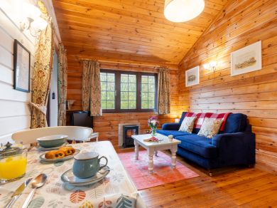 Clovelly Lakes Wren Lodge Ten (OC-00354) Clovelly Lakes Wren Lodge Ten (OC-00354)