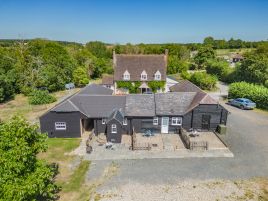 Farm Lodge 3