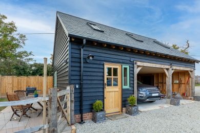 The Apple Barn (OC-A28248)